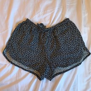 Comfy Brandy Melville blue and white shorts!